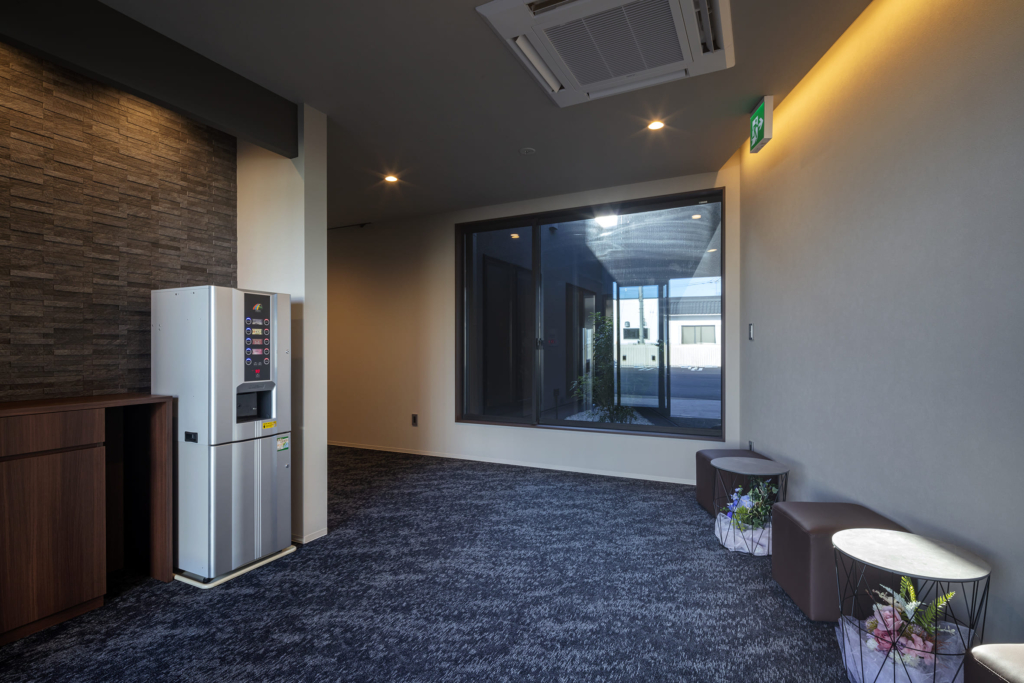 ファミーユ東岡山